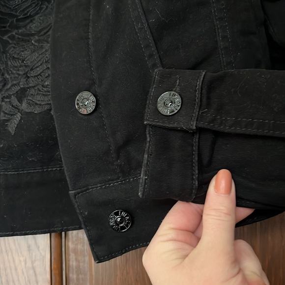 Black LuLaRoe Harvey Embroidered Jacket - Picture 4 of 6